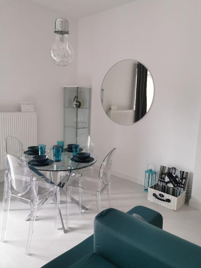 Przytulny Apartament Z Kominkiem Przy Jeziorze Borne Sulinowo Exteriör bild