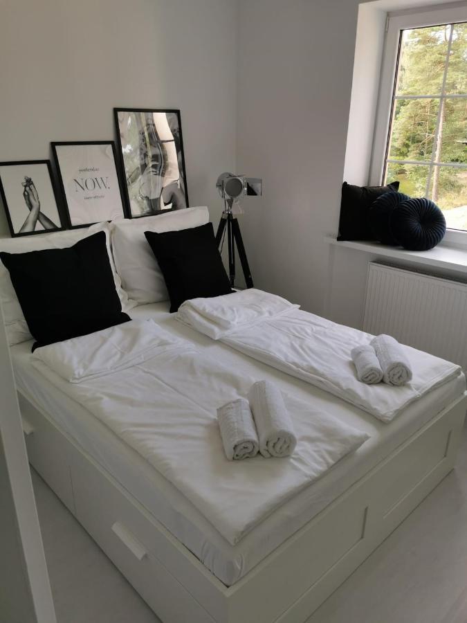 Przytulny Apartament Z Kominkiem Przy Jeziorze Borne Sulinowo Exteriör bild