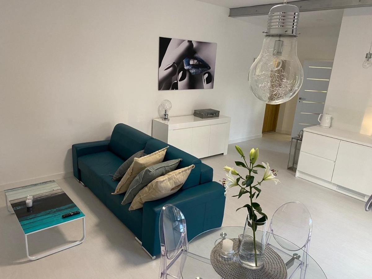 Przytulny Apartament Z Kominkiem Przy Jeziorze Borne Sulinowo Exteriör bild